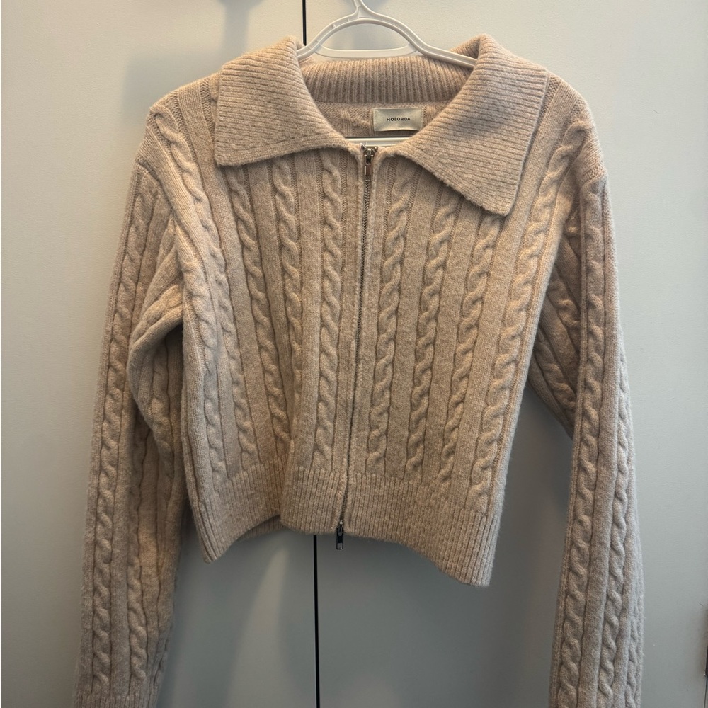 Molorda Cable Knit Beige Zip Sweater